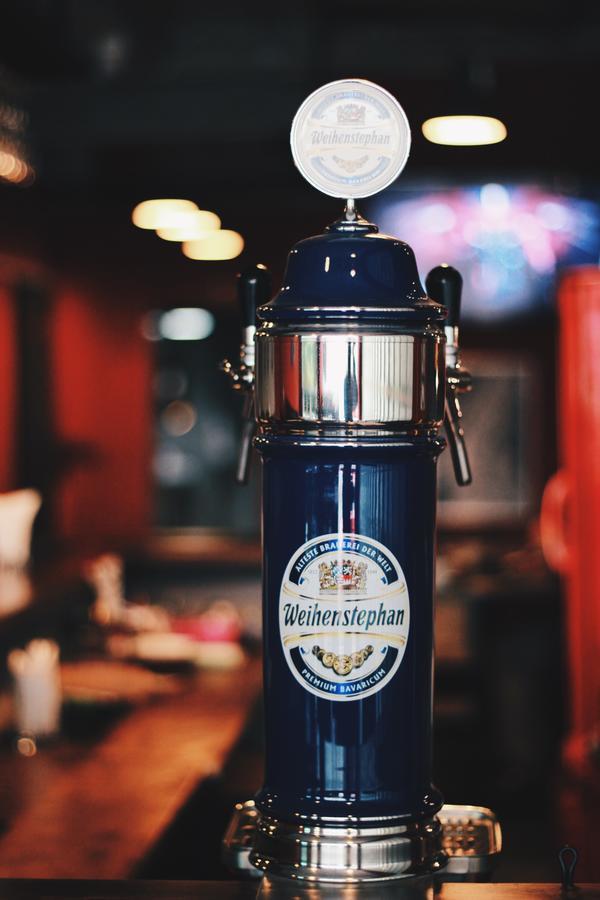 Henry's Hotel & Gastropub Bangkok Buitenkant foto